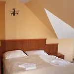 Pascal فندق مبيت وإفطار 4*